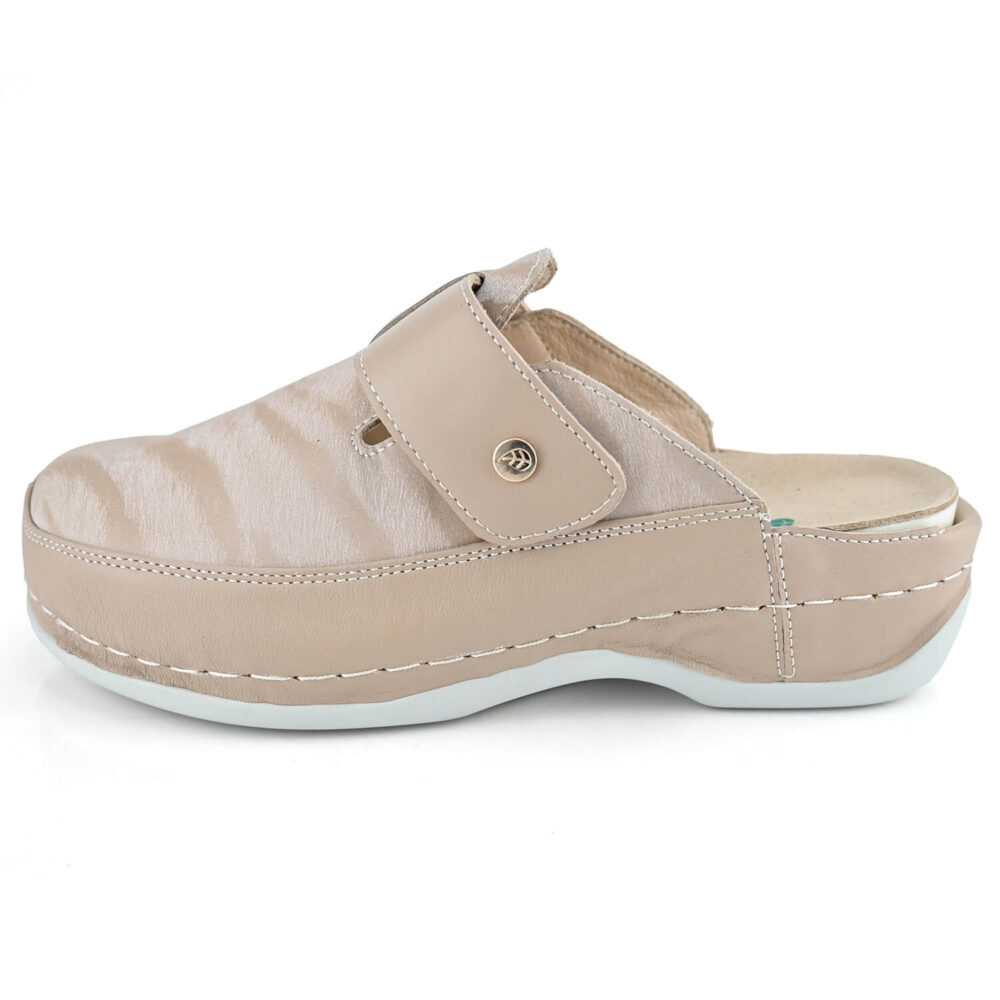 כפכפי Munich בצבע בז'