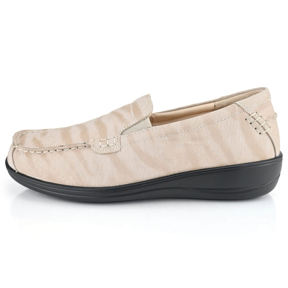 נעלי מוקסין דגם Milano בצבע בז׳ מנוחש