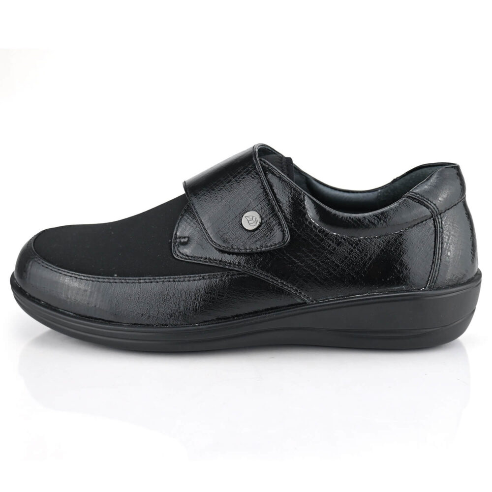 נעלי סקוטש דגם Madrid בצבע שחור לקה